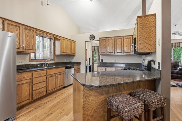 9213 Queens Gardens, Brooklyn Park, MN 55443