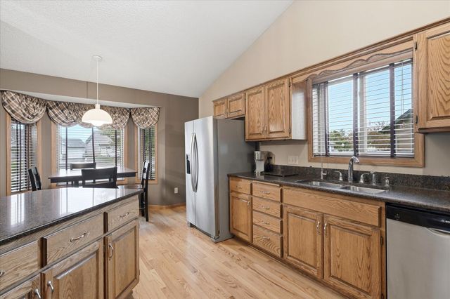 9213 Queens Gardens, Brooklyn Park, MN 55443