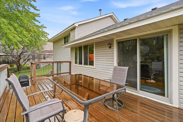 9213 Queens Gardens, Brooklyn Park, MN 55443