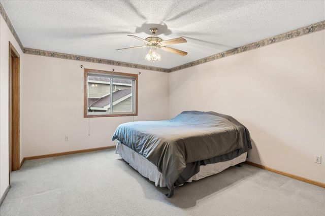 9213 Queens Gardens, Brooklyn Park, MN 55443