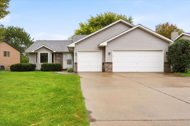 9213 Queens Gardens, Brooklyn Park, MN 55443