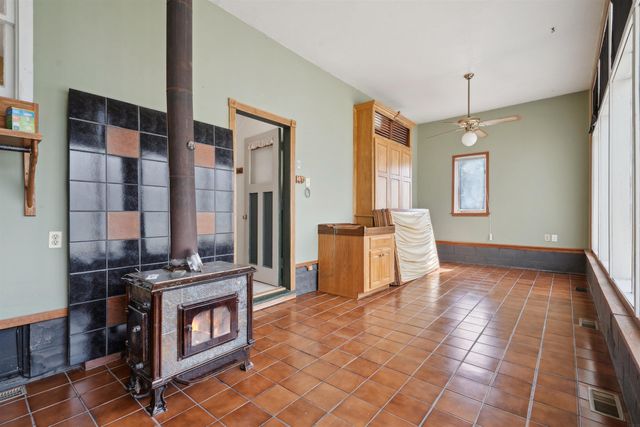 501 Hope Avenue, Waterloo, IA 50703
