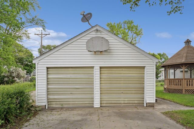 501 Hope Avenue, Waterloo, IA 50703