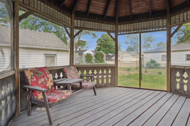 501 Hope Avenue, Waterloo, IA 50703