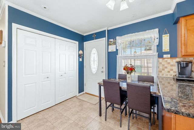 11 MIDWOOD, Levittown, PA 19054
