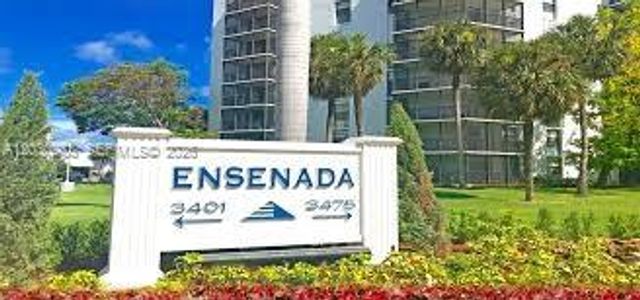 3475 N Country Club Dr 608, Aventura, FL 33180