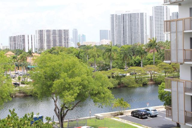 3475 N Country Club Dr 608, Aventura, FL 33180
