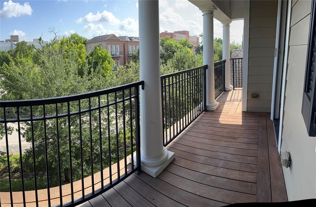 416 W 18th Street, Houston, TX 77008