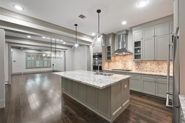 416 W 18th Street, Houston, TX 77008