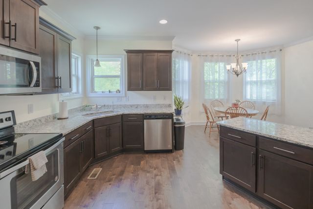 813 Tanager Pl, Lebanon, TN 37087
