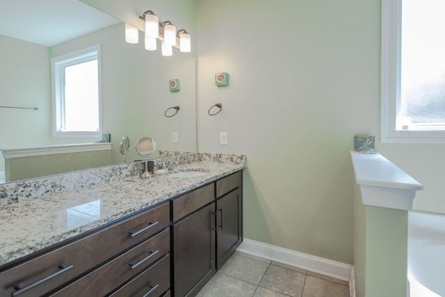 813 Tanager Pl, Lebanon, TN 37087