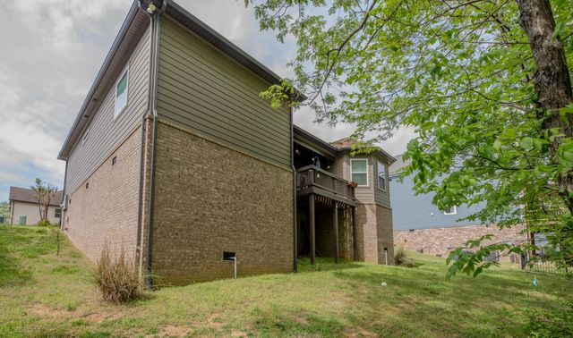 813 Tanager Pl, Lebanon, TN 37087