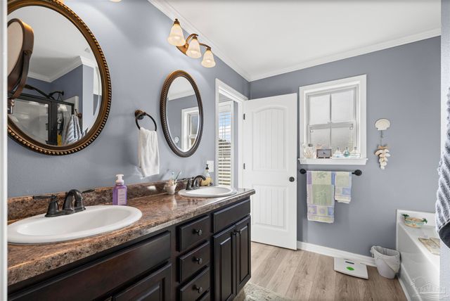 5764 Shady Glen Ct, Pace, FL 32571