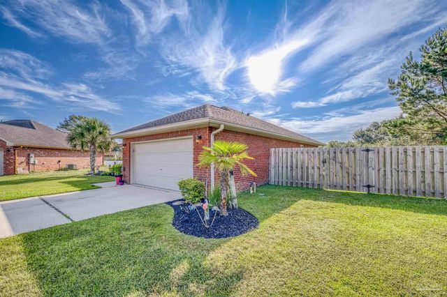 5764 Shady Glen Ct, Pace, FL 32571