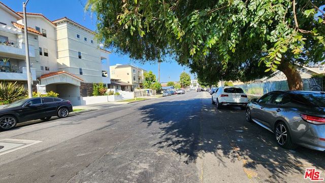 4732 Elmwood Avenue 3, Los Angeles, CA 90004