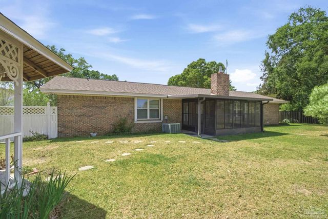 4320 Grant St, Pace, FL 32571