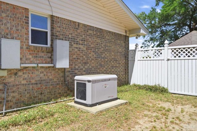 4320 Grant St, Pace, FL 32571