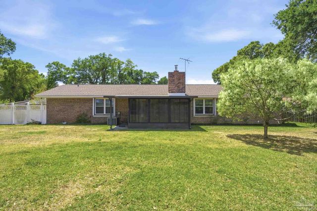 4320 Grant St, Pace, FL 32571