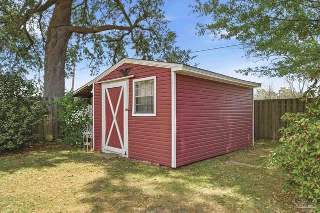 4320 Grant St, Pace, FL 32571