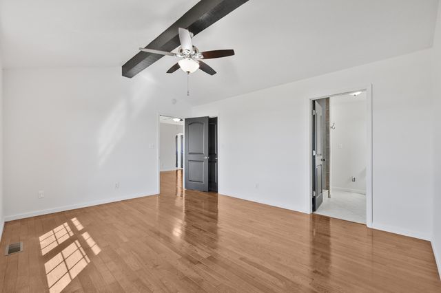 185 Sunset Pass, Big Sandy, TN 38221