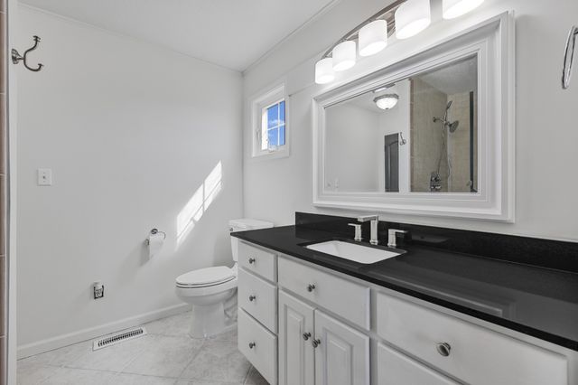 185 Sunset Pass, Big Sandy, TN 38221