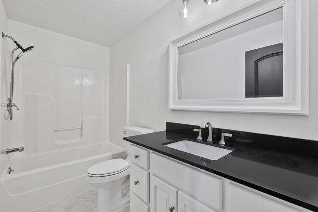 185 Sunset Pass, Big Sandy, TN 38221