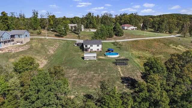 185 Sunset Pass, Big Sandy, TN 38221