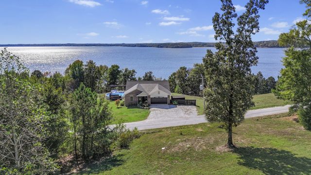 185 Sunset Pass, Big Sandy, TN 38221