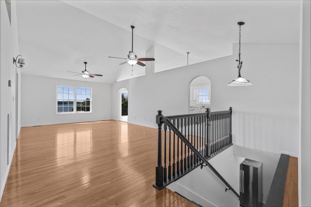 185 Sunset Pass, Big Sandy, TN 38221