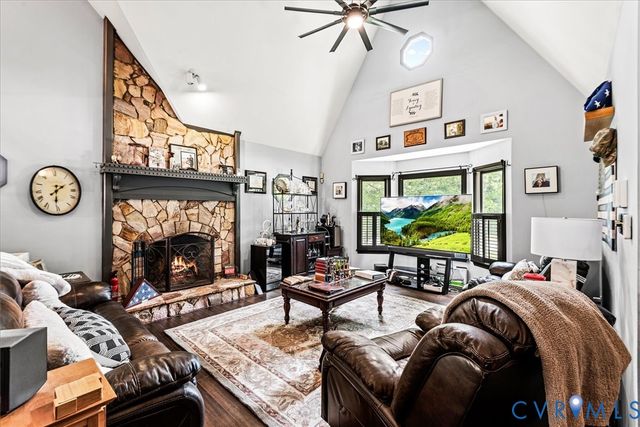 4760 Pawpans Pl, Chesterfield, VA 23237