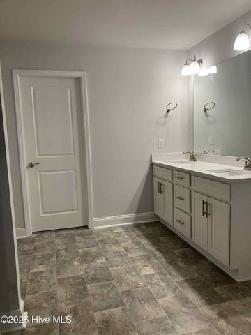 1930 Caracara Drive, New Bern, NC 28560