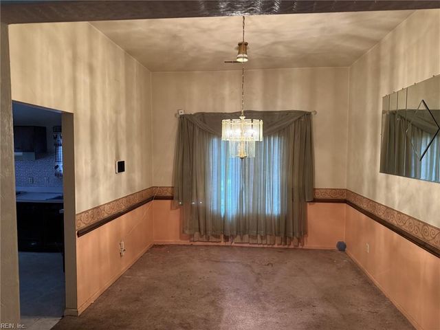 230 Longmeadow DR, Newport News, VA 23601