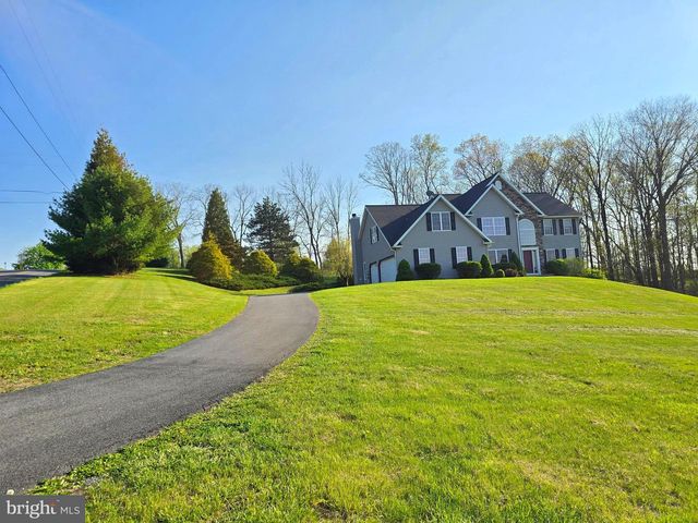 861 DUNKELS CHURCH RD, Kutztown, PA 19530