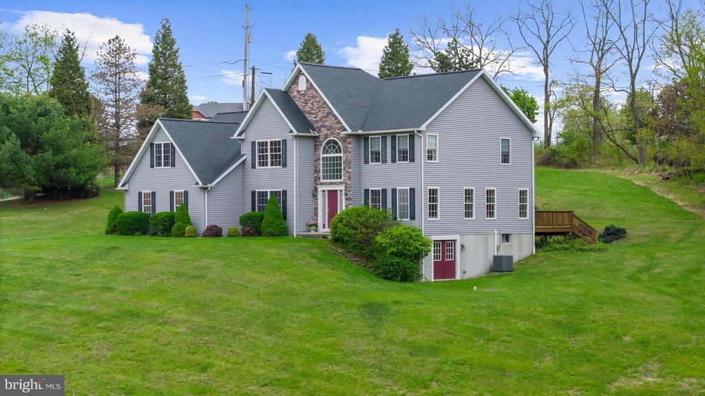 861 DUNKELS CHURCH RD, Kutztown, PA 19530