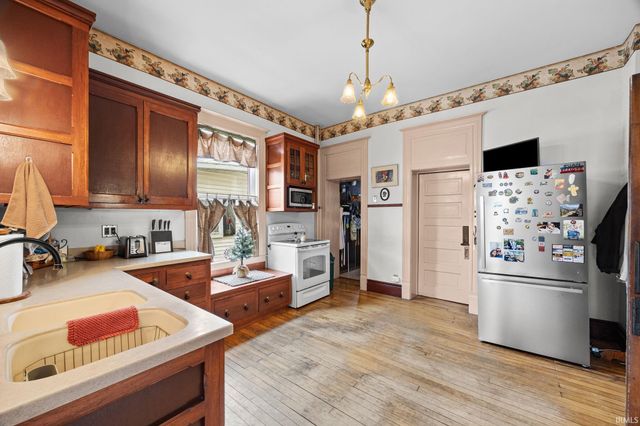 201 E Franklin Street, Delphi, IN 46923