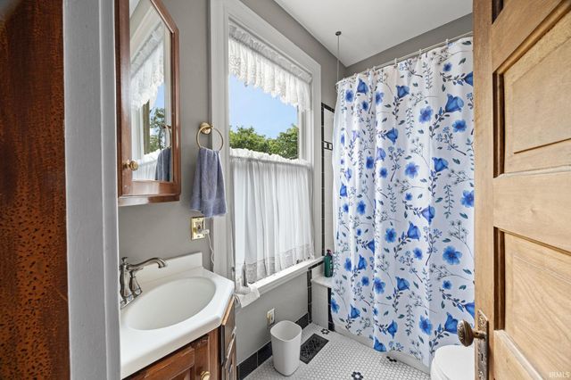 201 E Franklin Street, Delphi, IN 46923