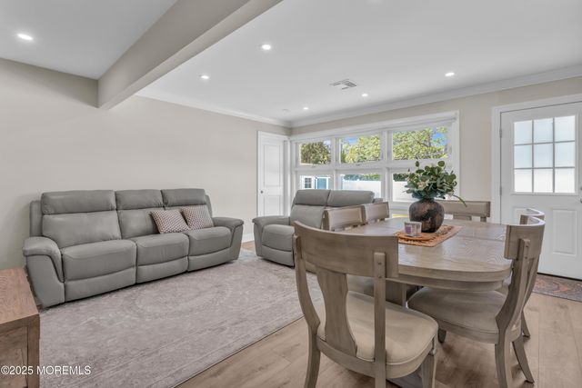 162 Bay Terrace, Toms River, NJ 08753