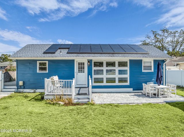 162 Bay Terrace, Toms River, NJ 08753