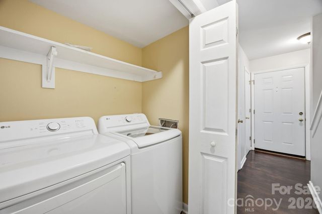 3132 Heathstead Place, Charlotte, NC 28210