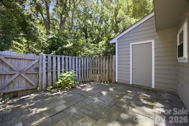 3132 Heathstead Place, Charlotte, NC 28210