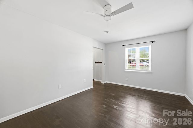 3132 Heathstead Place, Charlotte, NC 28210