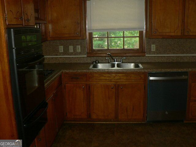 3098 Robindale Road, Decatur, GA 30034