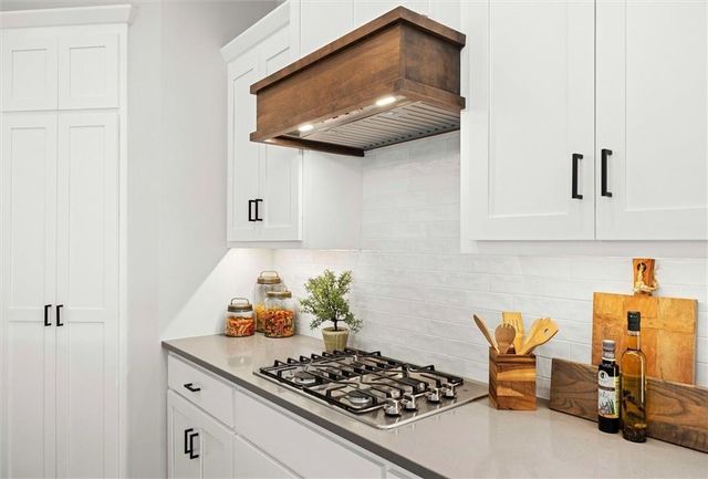 17394 S Raintree Drive Bldg I Unit 33, Olathe, KS 66062