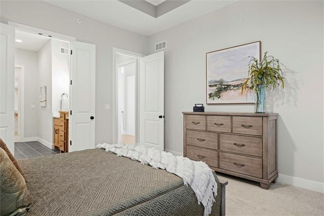 17394 S Raintree Drive Bldg I Unit 33, Olathe, KS 66062