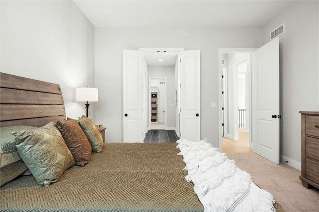 17394 S Raintree Drive Bldg I Unit 33, Olathe, KS 66062