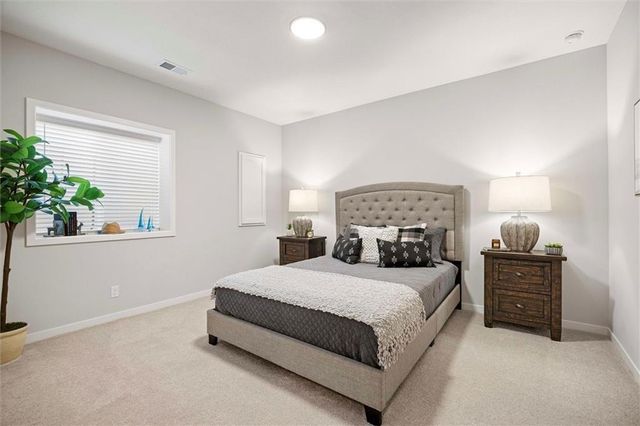 17394 S Raintree Drive Bldg I Unit 33, Olathe, KS 66062