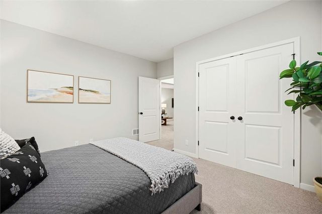 17394 S Raintree Drive Bldg I Unit 33, Olathe, KS 66062