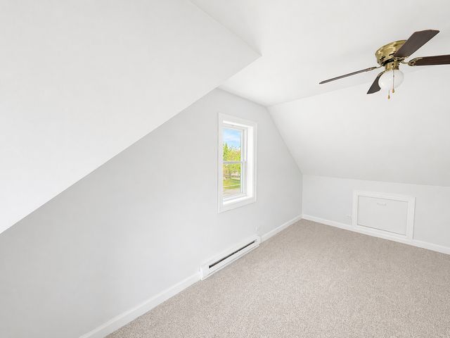 913 Flossmoor Avenue, Waukegan, IL 60085