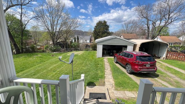 421 Argonne Drive, New Kensington, PA 15068