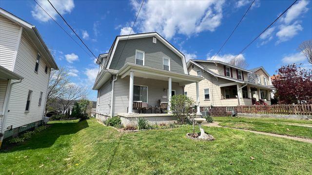 421 Argonne Drive, New Kensington, PA 15068